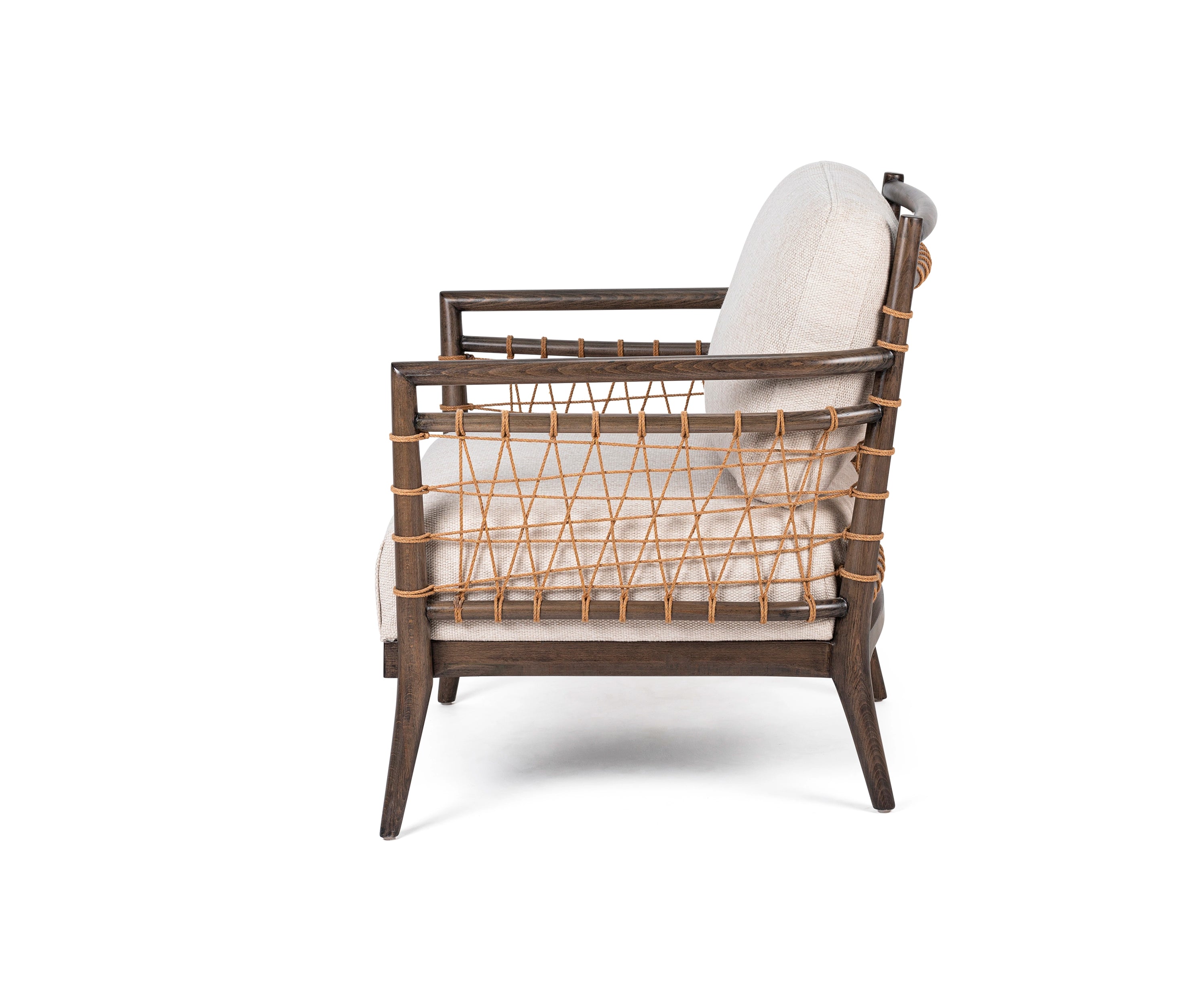 AKNA LOUNGE CHAIR